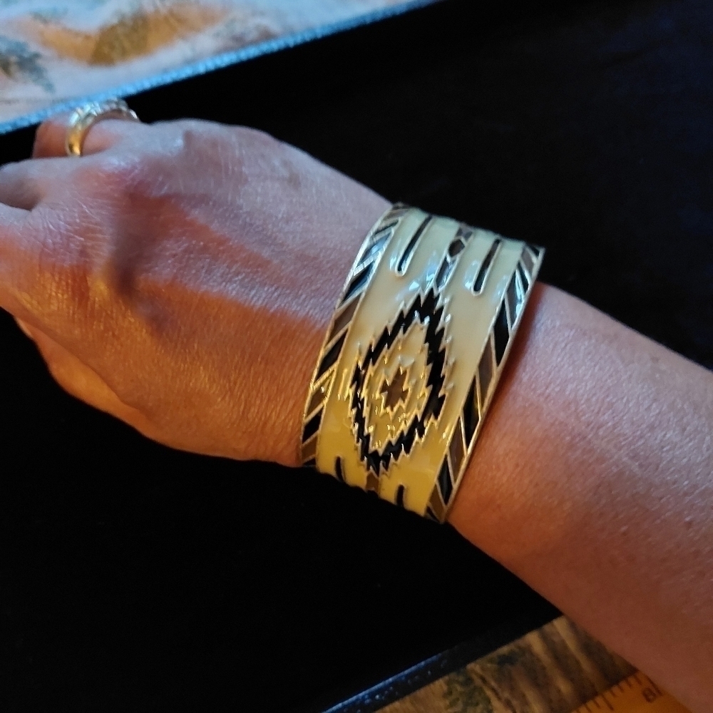 Vintage* Lucky Brand Brass & Enamel Navajo Rug Design Bangle Bracelet